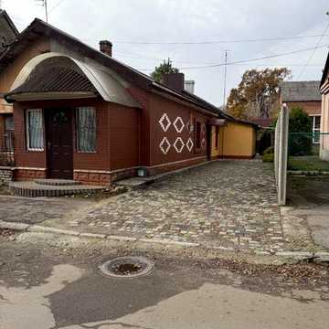 Продам 1-но кімнатну частину будинку