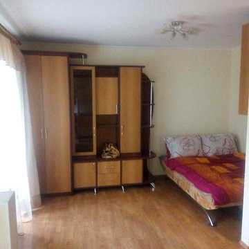 Довгострокова оренда 1к Квартира Іванни Блажкевич (Макаренка) вулиця