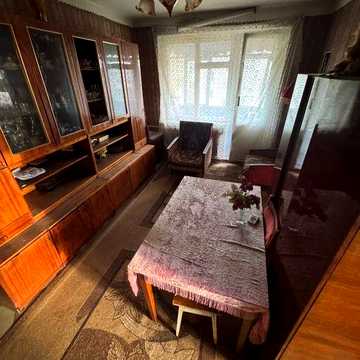Продам 3-комнатную квартиру г. Шостка, ул. Січнева, 5.