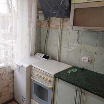 Однокімнатна квартира по вул.Космонавтів буд 37 , 4й поверх 5ти поверхiвки