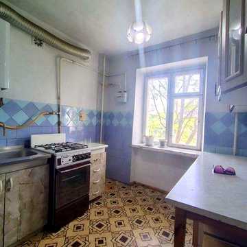 Продається двокімнатна квартира по вул.Стуса