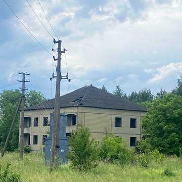 Продаж будинок та земельна ділянка Дернів