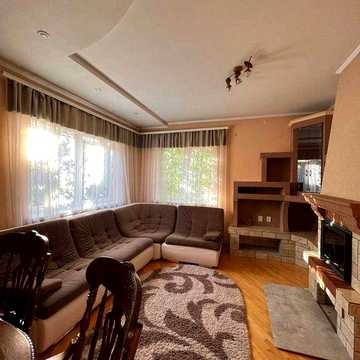 Оренда будинку для зимівлі в Коломиї — 149 м², камін, гараж, 3 спальні