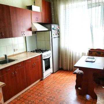 Продаж 3-кімнатної квартири вул. Ковпака