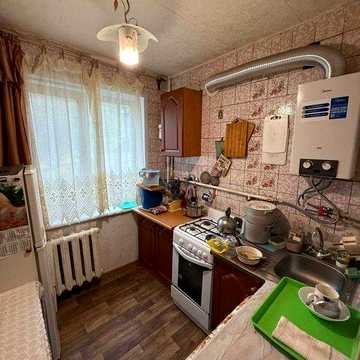 Продаж 3-кімнатної квартири по вул. Новомістенська