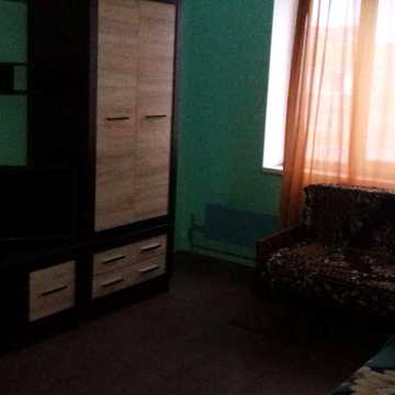 Продам 1 квартиру! 37 кв.м. Троещина (початок) Вулиця Рональда Рейгана 11а ( Драйзера )Газ !!!