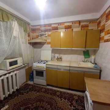 Вул Празька 25/2 продам 1 к квартиру гарне розташування житловий стан