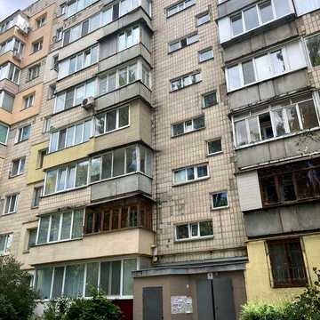 продаж 2-х кім квартири 52м, Голосіївський парк, метро, вул.Потехіна 12