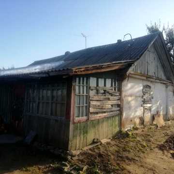 Продам земельну ділянку з частиною  будинку Плесецьке Фастівський р