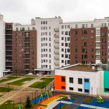 Продається простора 1 кімнатна квартира площею 49,3 м² у сучасному житловому комплексі на вул. Тараса Шевченка, 27 у Львові.