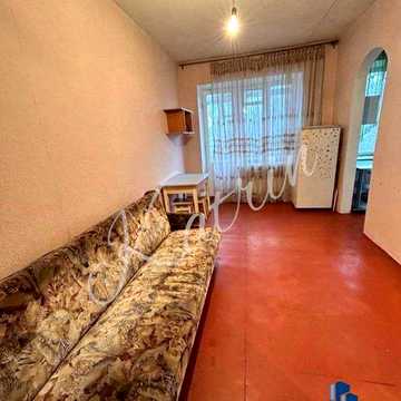 Продаж 1-к квартири, пр. Олександра Поля, газифікована, середній поверх