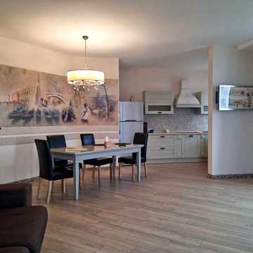 2-кімн. квартира, вул. Немировича-Данченка, паркінг, світло.