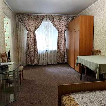 • 1-кімнатна квартира по вул. Олекси Тихого Політехнічний інститут КПІ