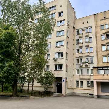 Оренда маленької 2к.квартири в Подільському  район, вул. Межигірська, 59/1