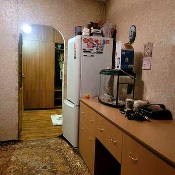 Оренда 1 км.кв.вул.Івасюка біля Арсену,АТБ,жилий стан,всі необхідні меблі і техніка.Вільно