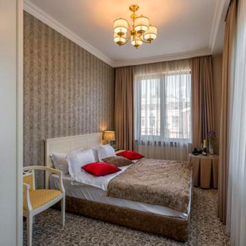 Классический номер для двоих гостей в бутик-отеле Де Волан