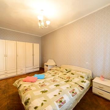 Квартира возле метро Дворец Украина