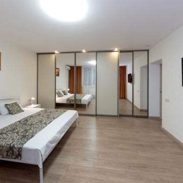Apartments Riviera - 20 минут от центра