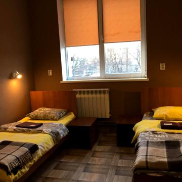 Кровать в четырехместном номере хостела