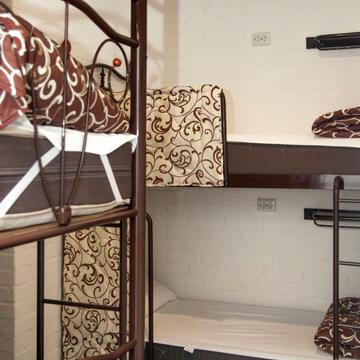 Спальное место в хостеле в Киеве