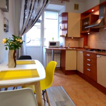 Яркая квартира на Подоле