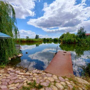 Продам дачу в Подгородном на берегу реки