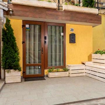 Продам апартаменты в центре с авторским ремонтом