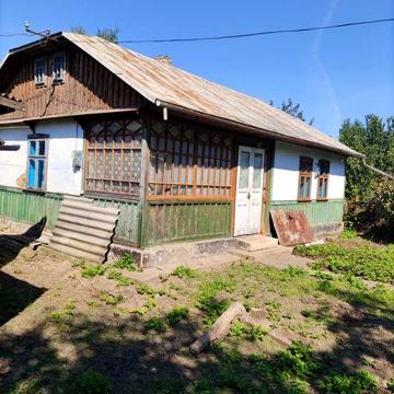Срочно продам домогосподарство в селі Дорошівці.