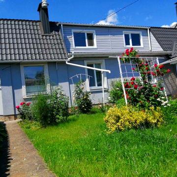 Дуплекс біля лісу Баси