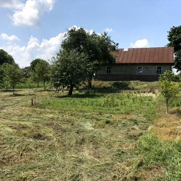 Будинок земельна ділянка