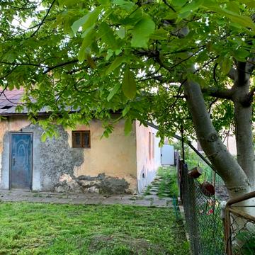 Будинок з приватизованою земельною ділянкою. Центр міста