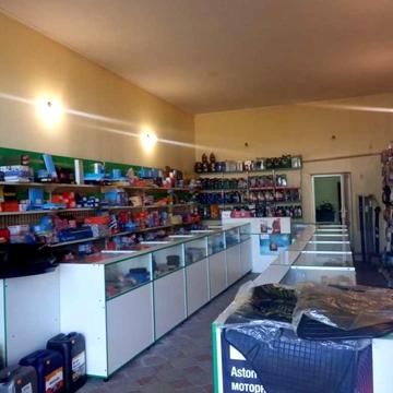 Продается дом+ магазин