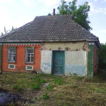 Дача Дом в 10 км от г. Миргорода с участком 40 соток земли