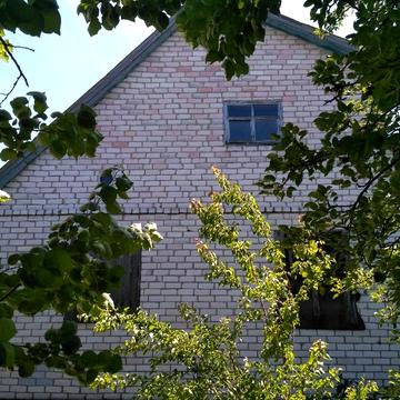 Продам или обменяю недостроенный дом в с. Брусилов