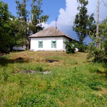 Будинок з ділянкою в с. Матвіївка