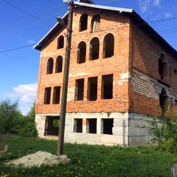 Будинок (незавершене будівництво)