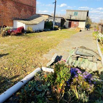 Продажа ділянки з будинком