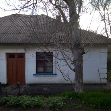 Продам квартиру 1 ком.частина будинку,дом.