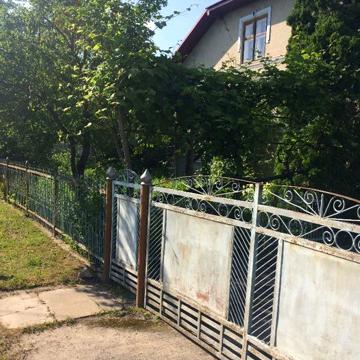 продам дім з земельним участком в смт.В.Березовиця Тернопільського р-н