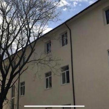 Сдам свою возле метро Масельского Рыбалко,88б новый ремонт мебель
