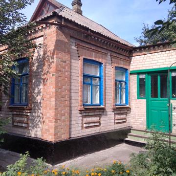 Продам кирпичный дом