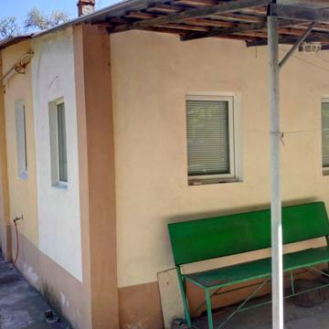 Продам 4х к. квартиру, р-н пр. А. Поля ( Кирова ), ул. Светлова.