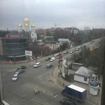 Продається трикімнатна квартира в новобудові.