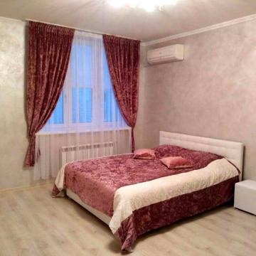 Просторная светлая квартира возле метро Позняки