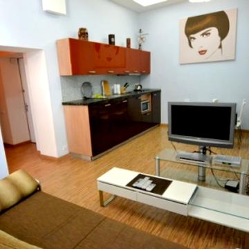 Современная квартира в двух шагах от Майдана