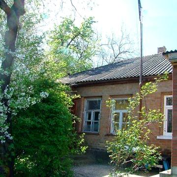 Продается 1/2 дома в центре Канева с прекрасным видом.