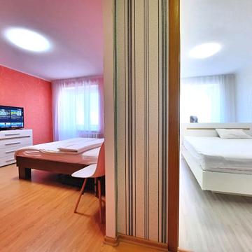 Красное и белое - Alex Apartments