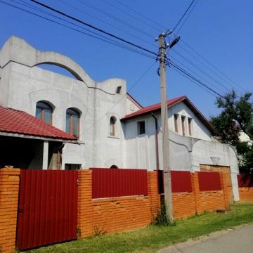 Дом с. Гора, вариант под бизнес (садик, хостел), 90 % готовость