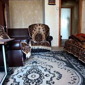 Продам 1 комнатную крупногабаритную квартиру, на 4 этаже , дом кирпич.
