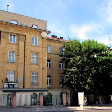 Продається 4-кім (130 кв.м) квартира біля Цирку, вул Городоцька